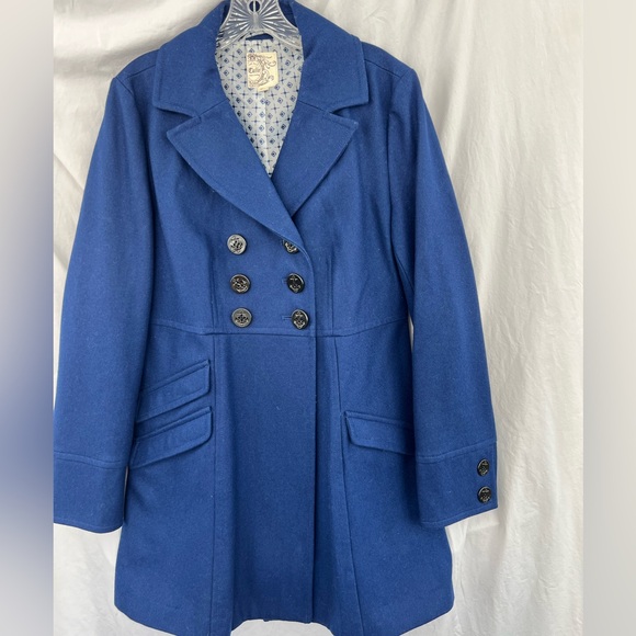 Blue Wool Peacoat, lighter weight, Large Junior Girls - Picture 3 of 12
